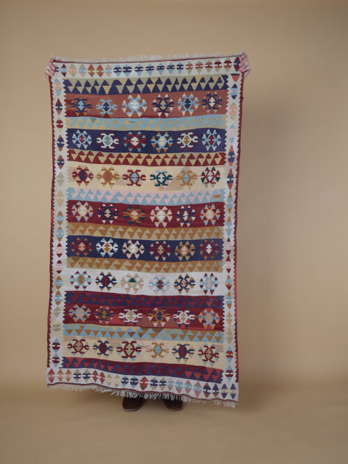 Runner kilim 9