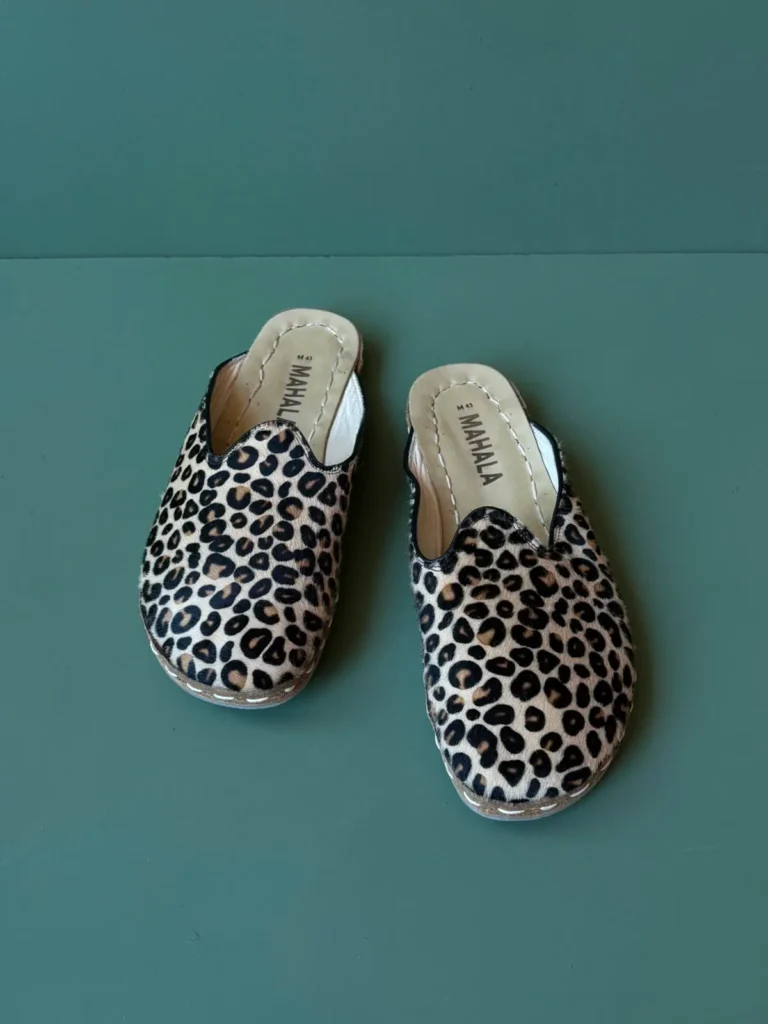 Barefoot Yemeni Slippers | Leopard Print