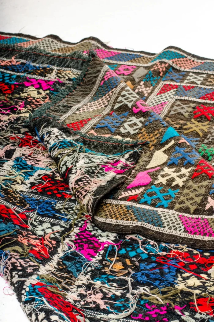 Medium Moroccan Kilim Rug - Image 2