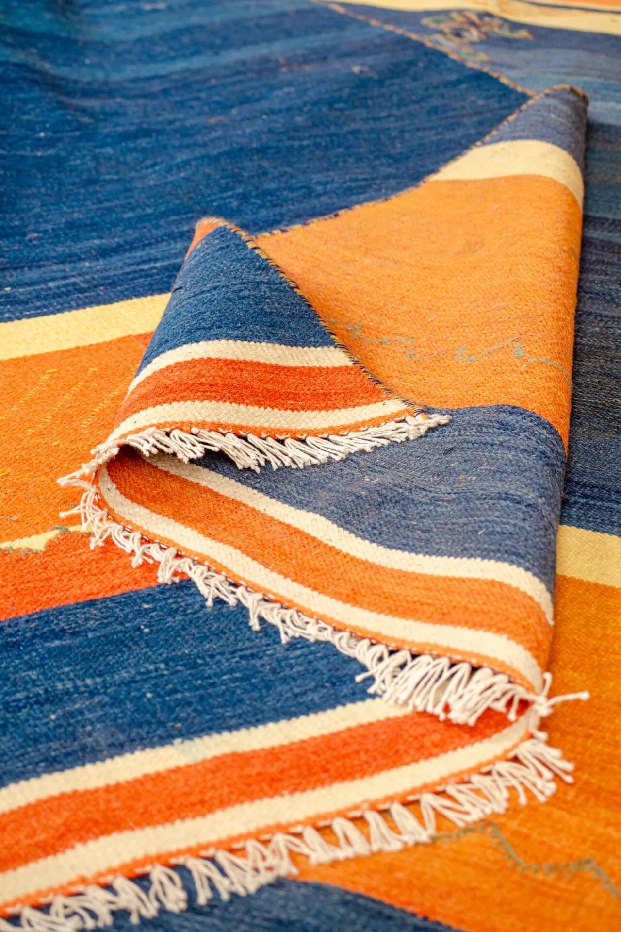 Large Moroccan Kilim Rug - Image 4