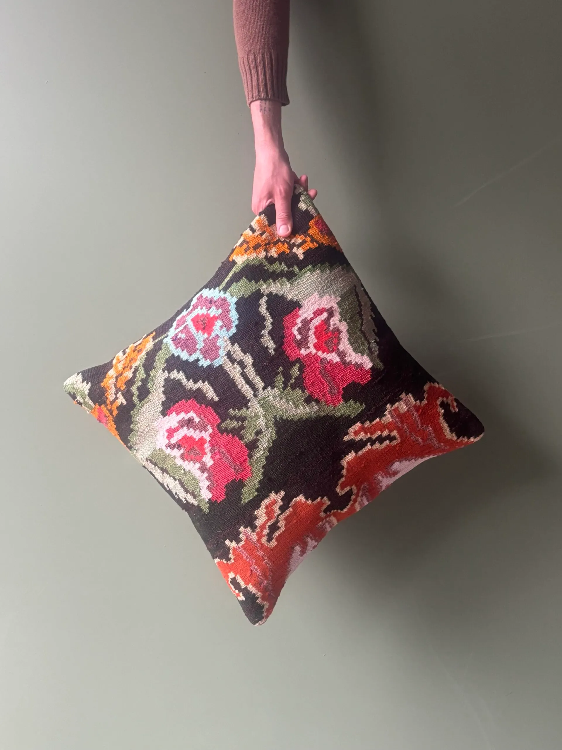 Black Moldovan Kilim Cushion - Image 3